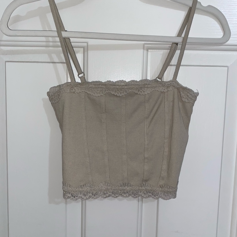 Lace trim crop top